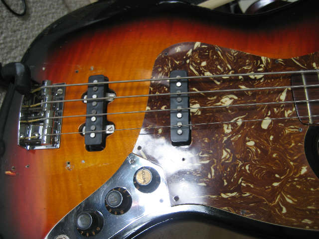 Framus Bass 3.jpg